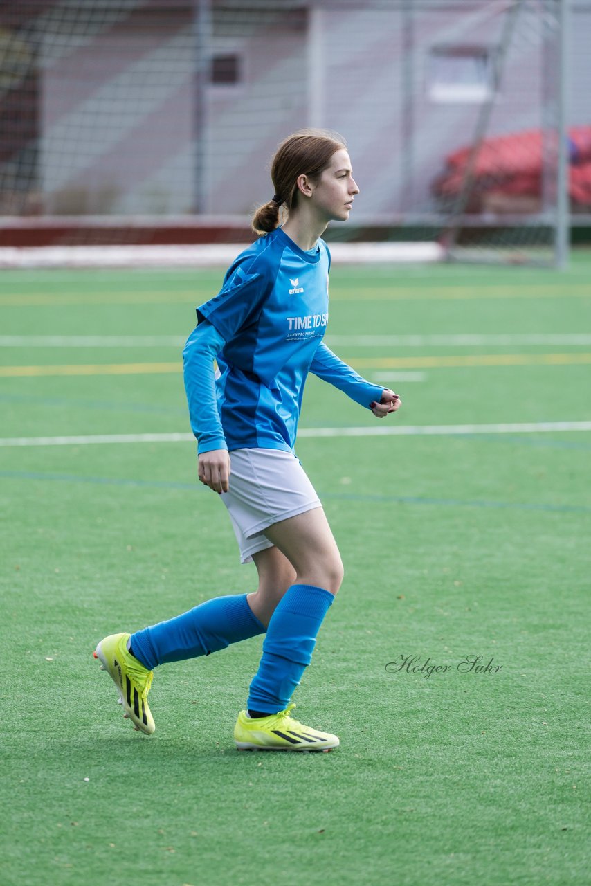 Bild 250 - wBJ VfL Pinneberg - Eimsbuettler TV2 : Ergebnis: 3:5